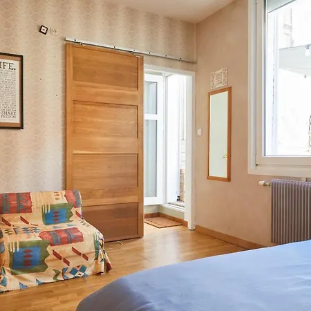 Duplex Avec Terrasse A 30m Apartment *
